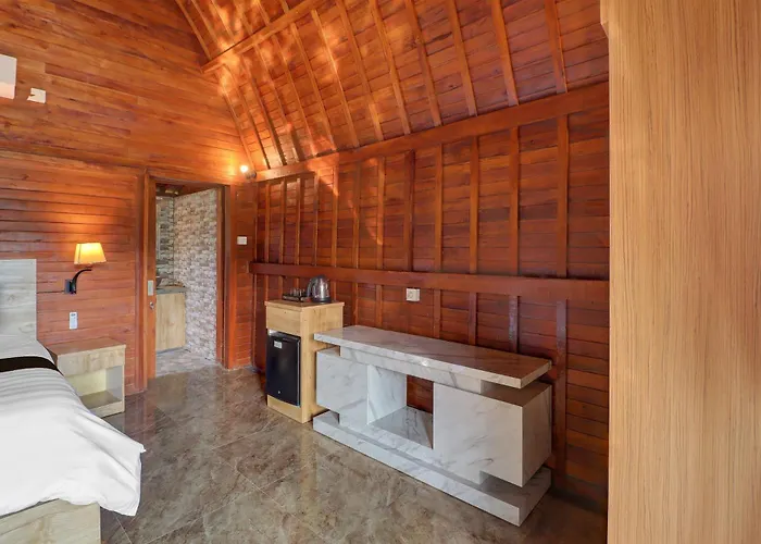 Отель Belvilla Near Manuaba Waterfall Formerly The Puriana Mantun 3*